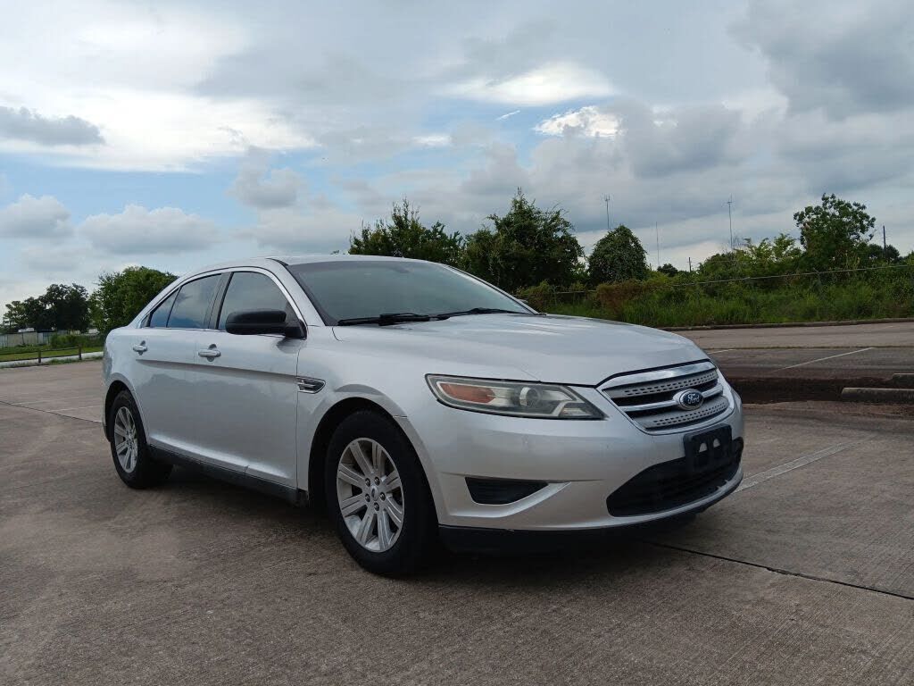 2011 FORD Taurus