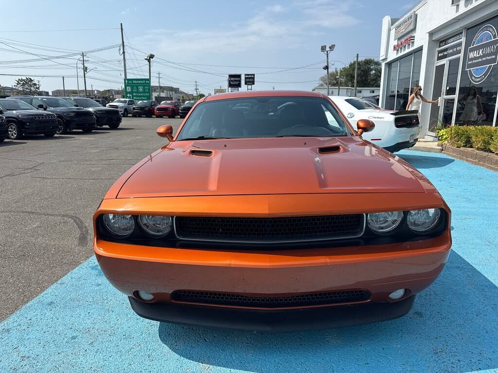 Dodge Challenger
