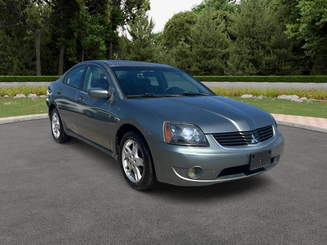 Mitsubishi Galant