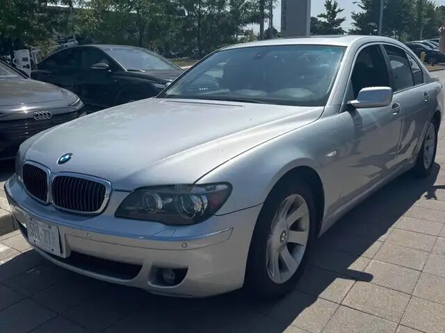 BMW 750i