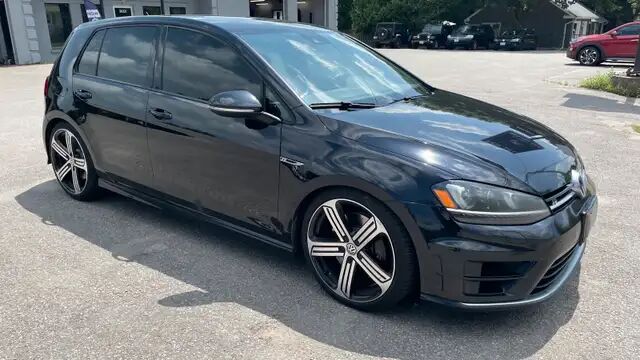Volkswagen Golf R