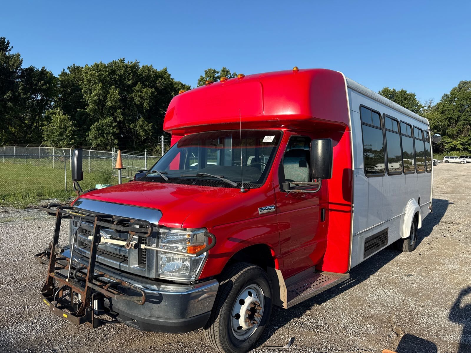 Ford E-450