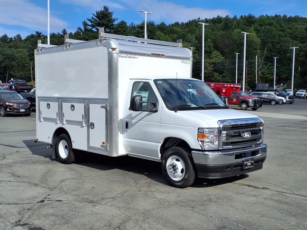 2026 FORD E-350