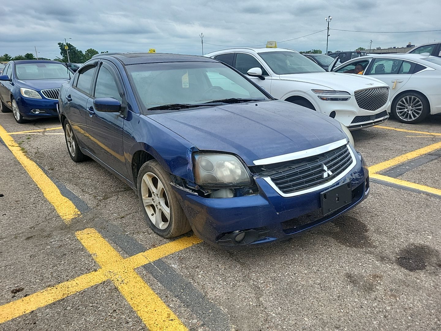 Mitsubishi Galant