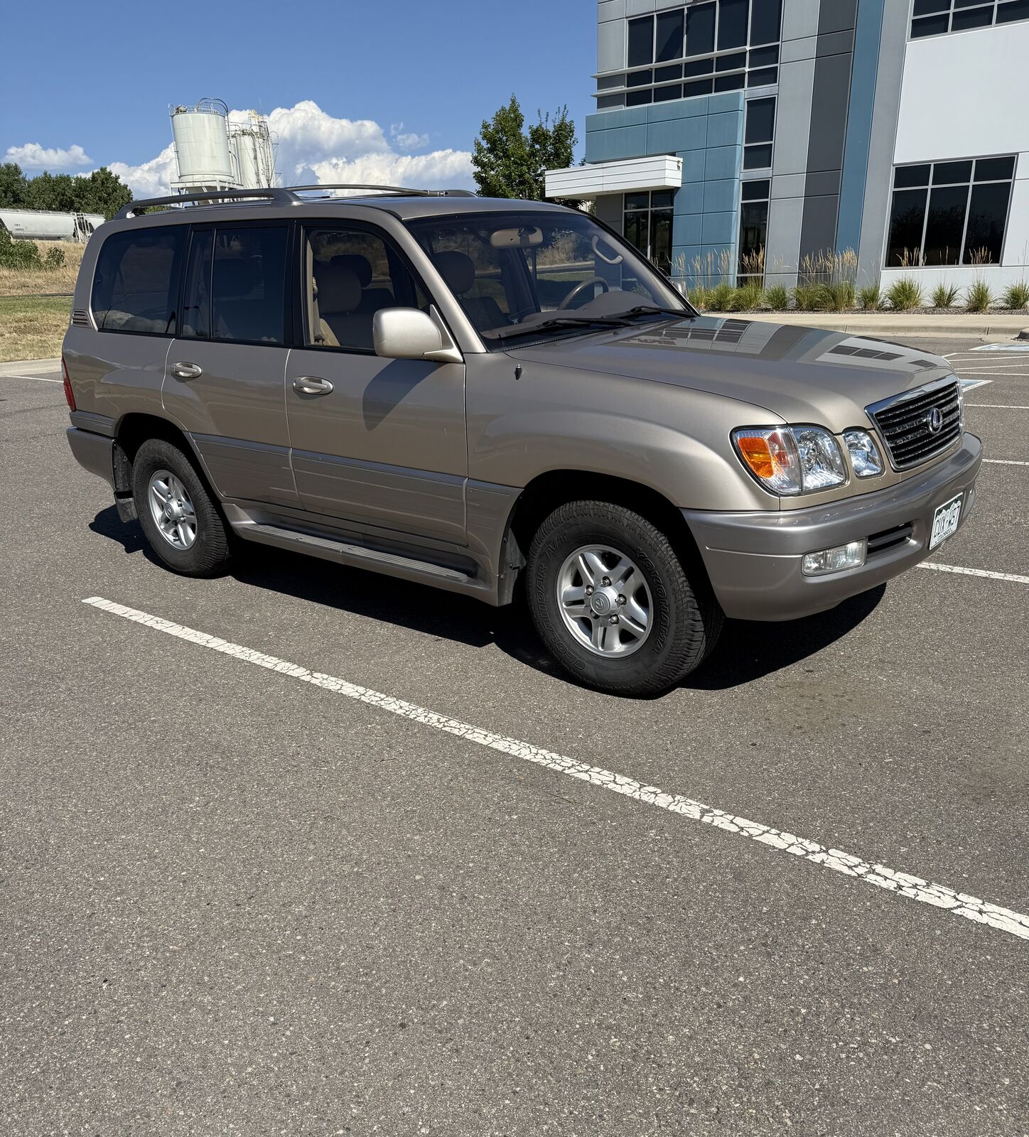 Lexus LX