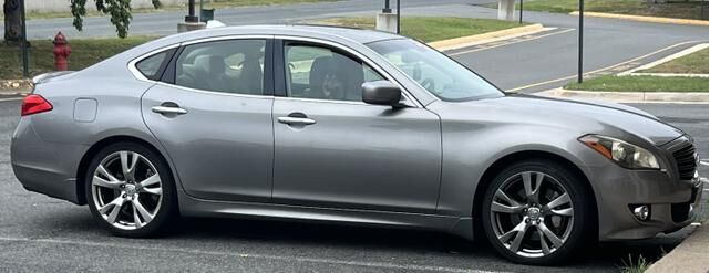 Infiniti M37