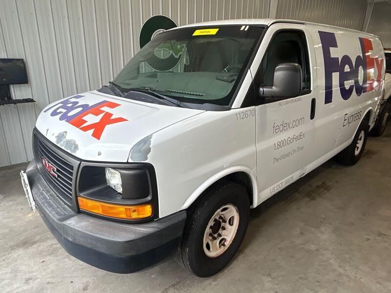 GMC Savana