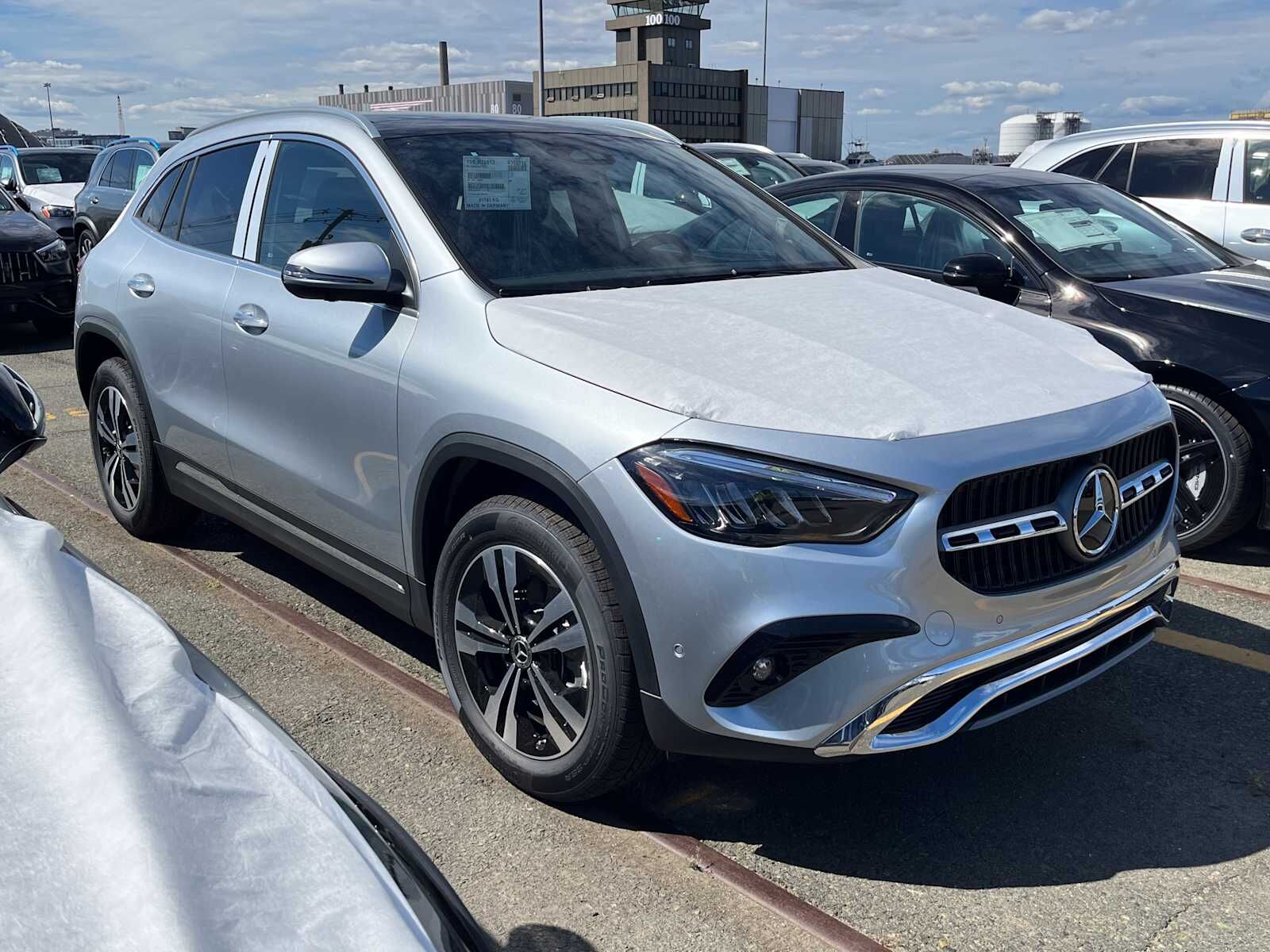 2026 MERCEDES-BENZ GLA-Class