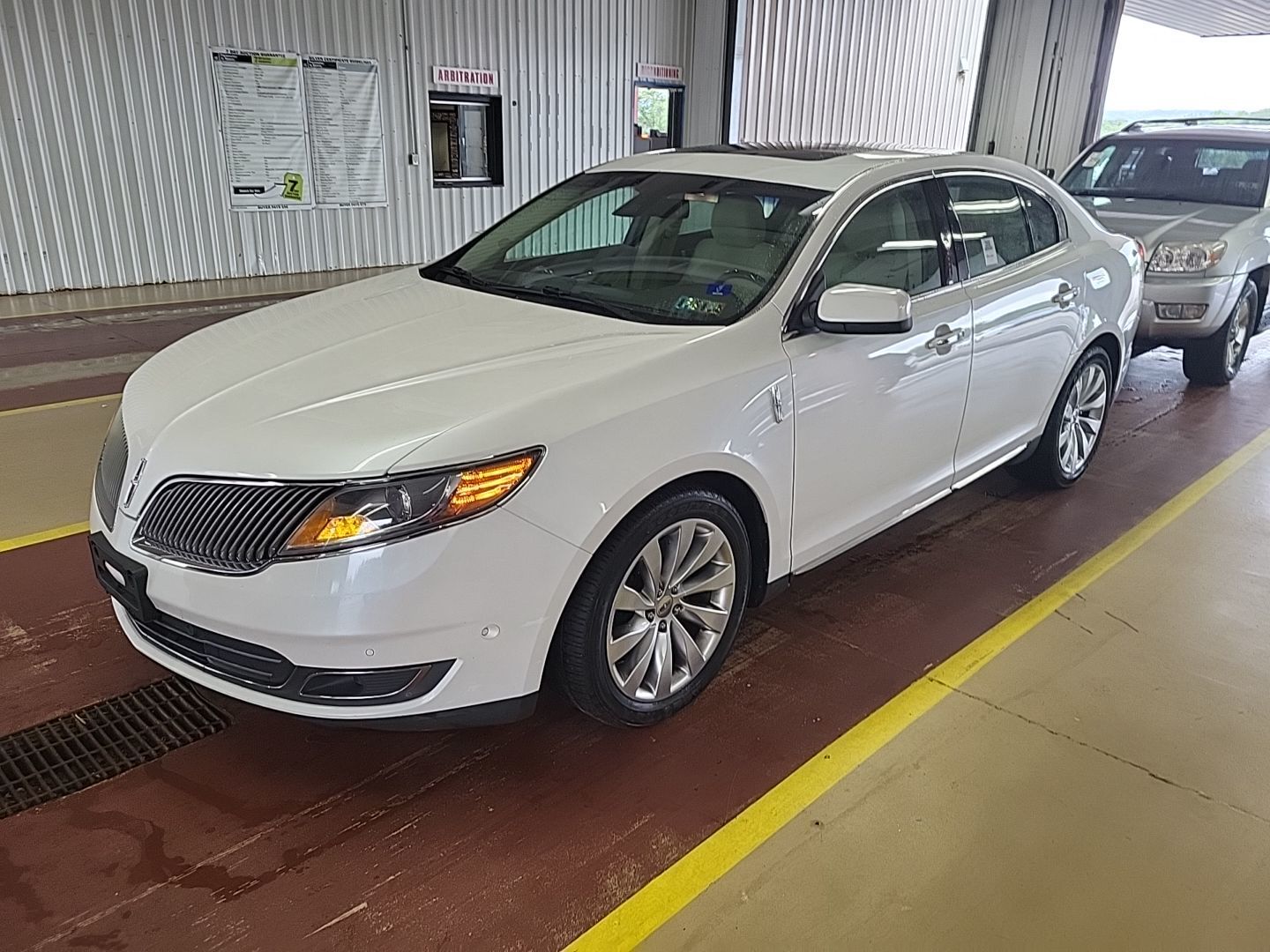 Lincoln MKS