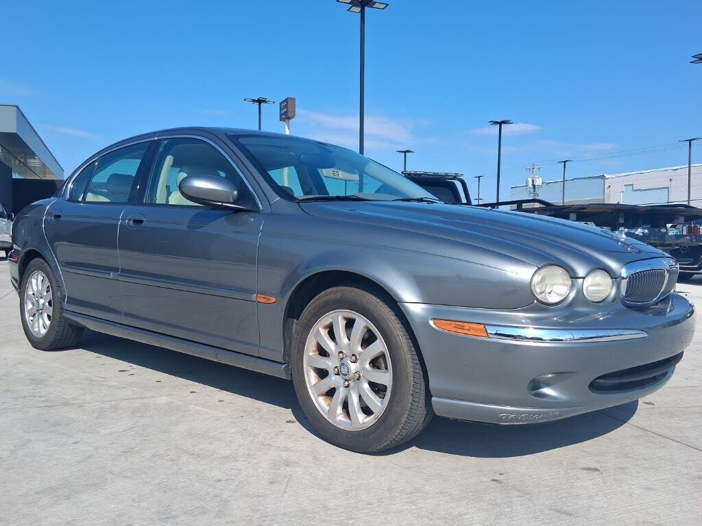 Jaguar X-Type