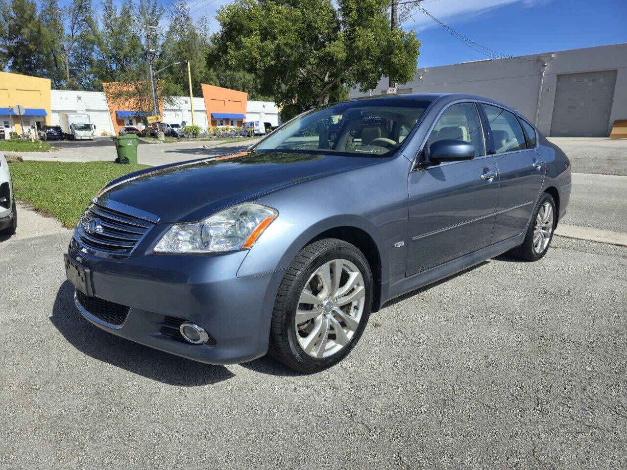 Infiniti M35