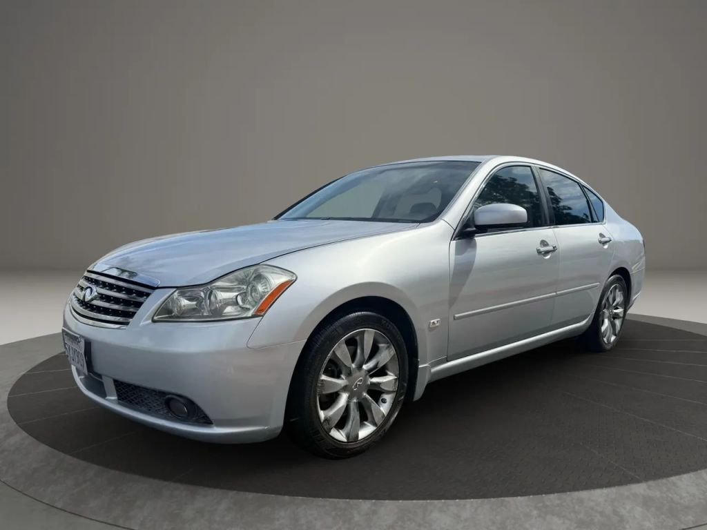 Infiniti M35