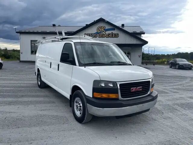 GMC Savana