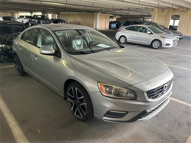 2018 VOLVO S60