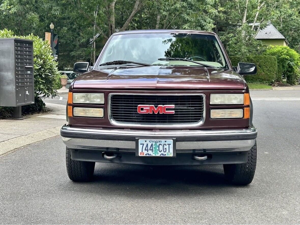 GMC Suburban
