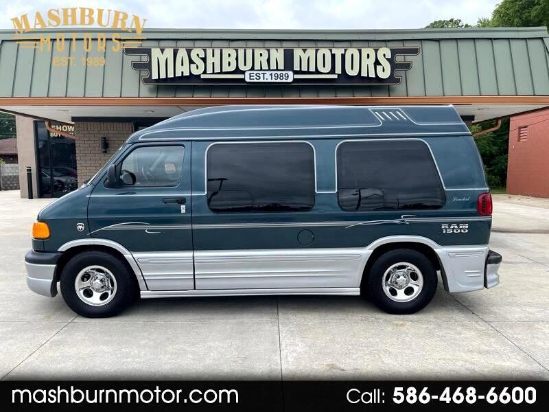 Dodge Ram Van