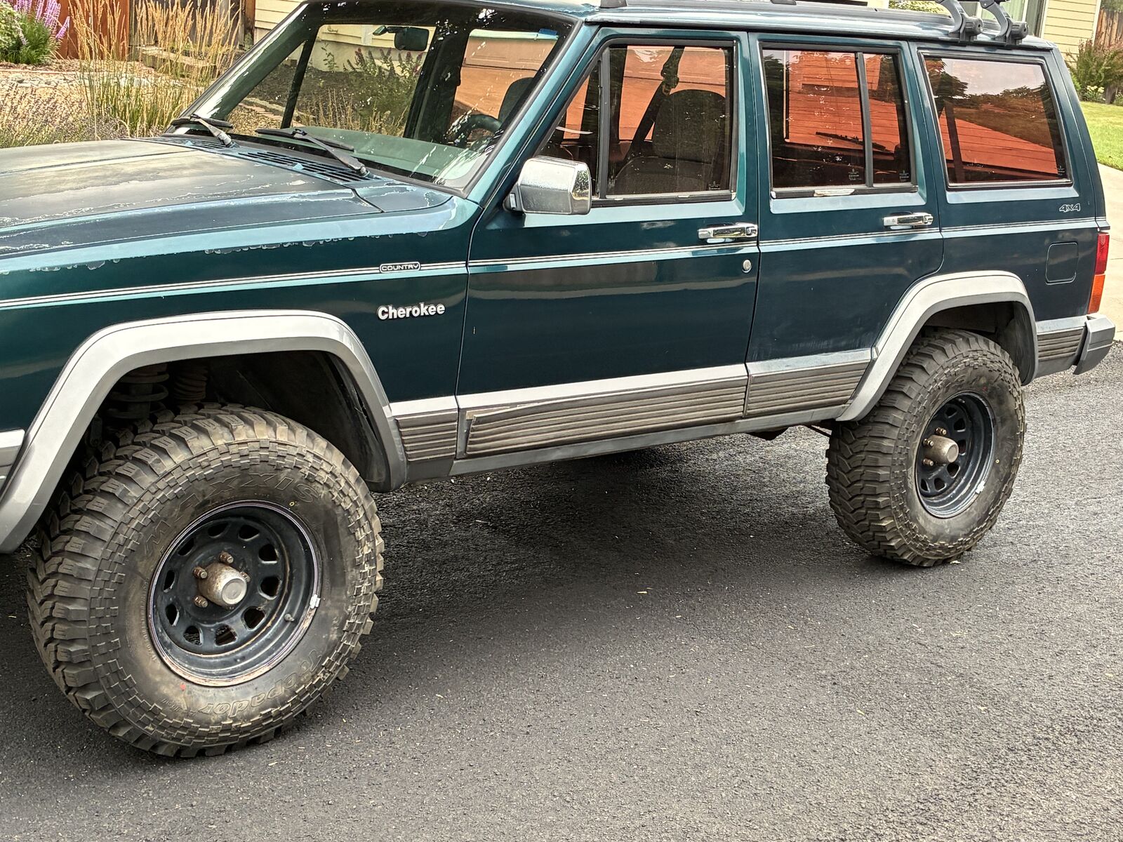 Jeep Cherokee