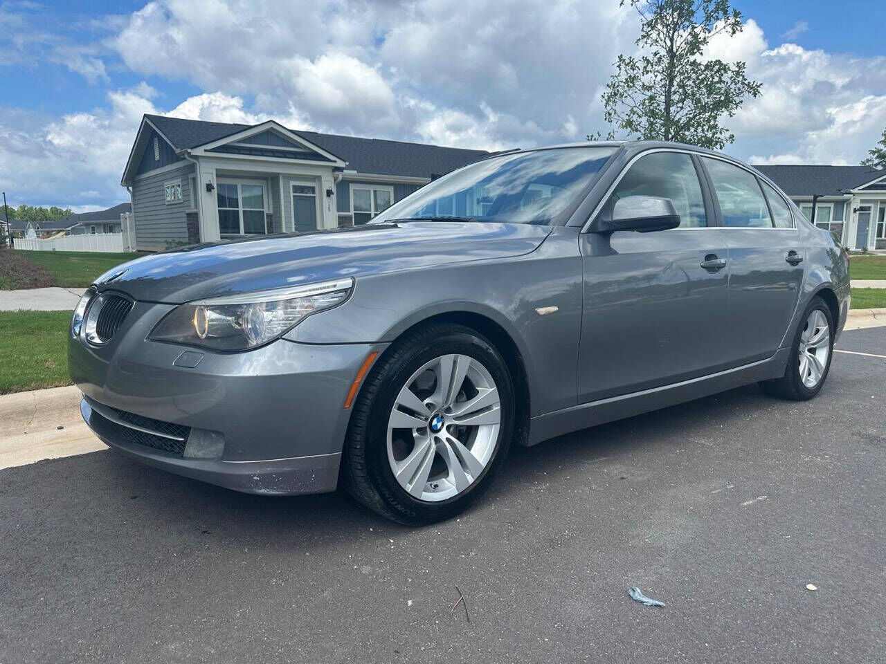 BMW 528i