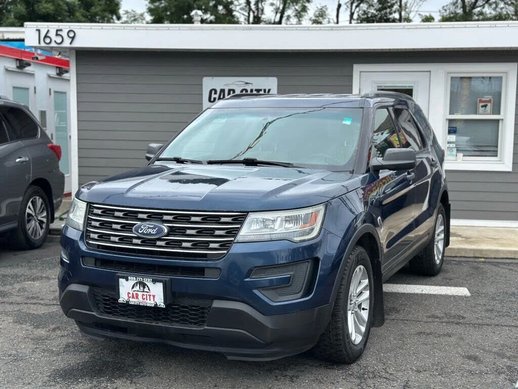 2017 FORD Explorer