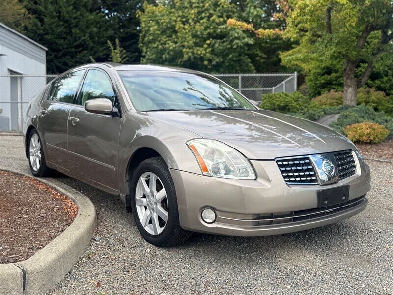 Nissan Maxima