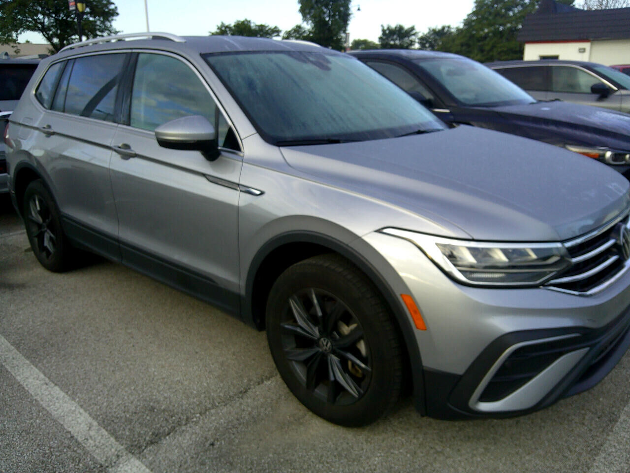 2024 VOLKSWAGEN Tiguan