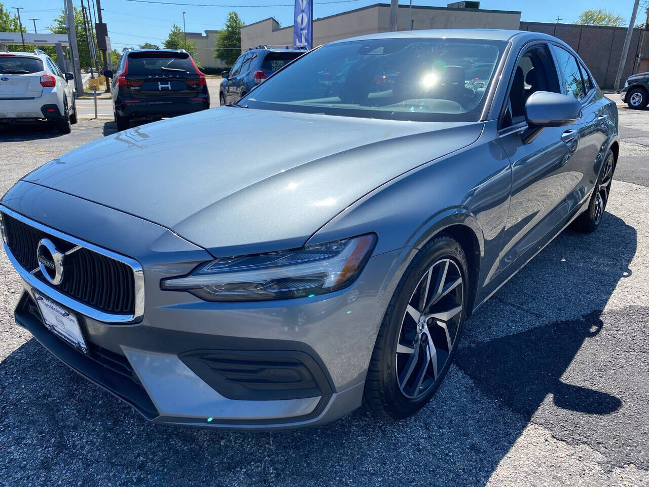 2019 VOLVO S60