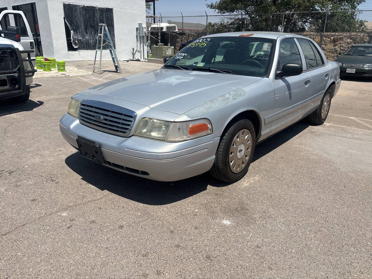 2003 FORD Crown Victoria