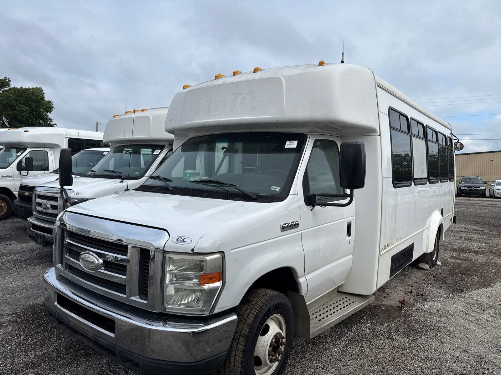 Ford E-450
