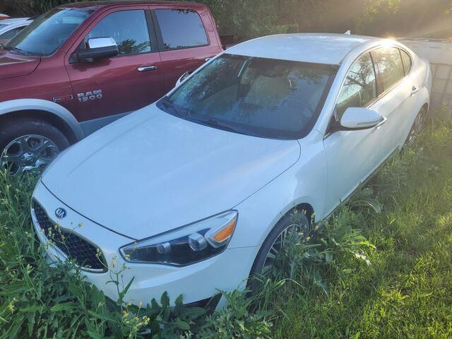 2016 KIA Cadenza