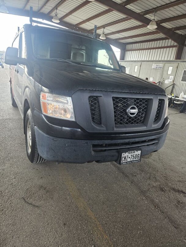 Nissan NV