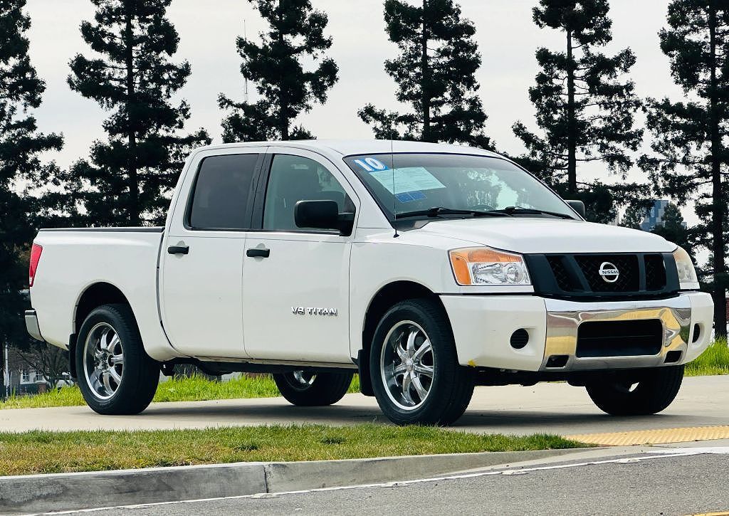 2010 NISSAN Titan
