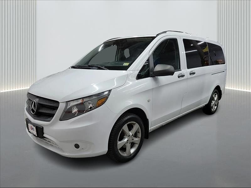 Mercedes-Benz METRIS