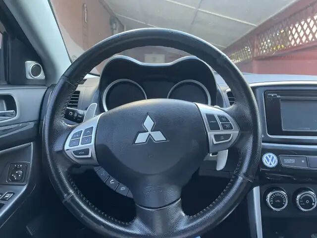 Mitsubishi Lancer