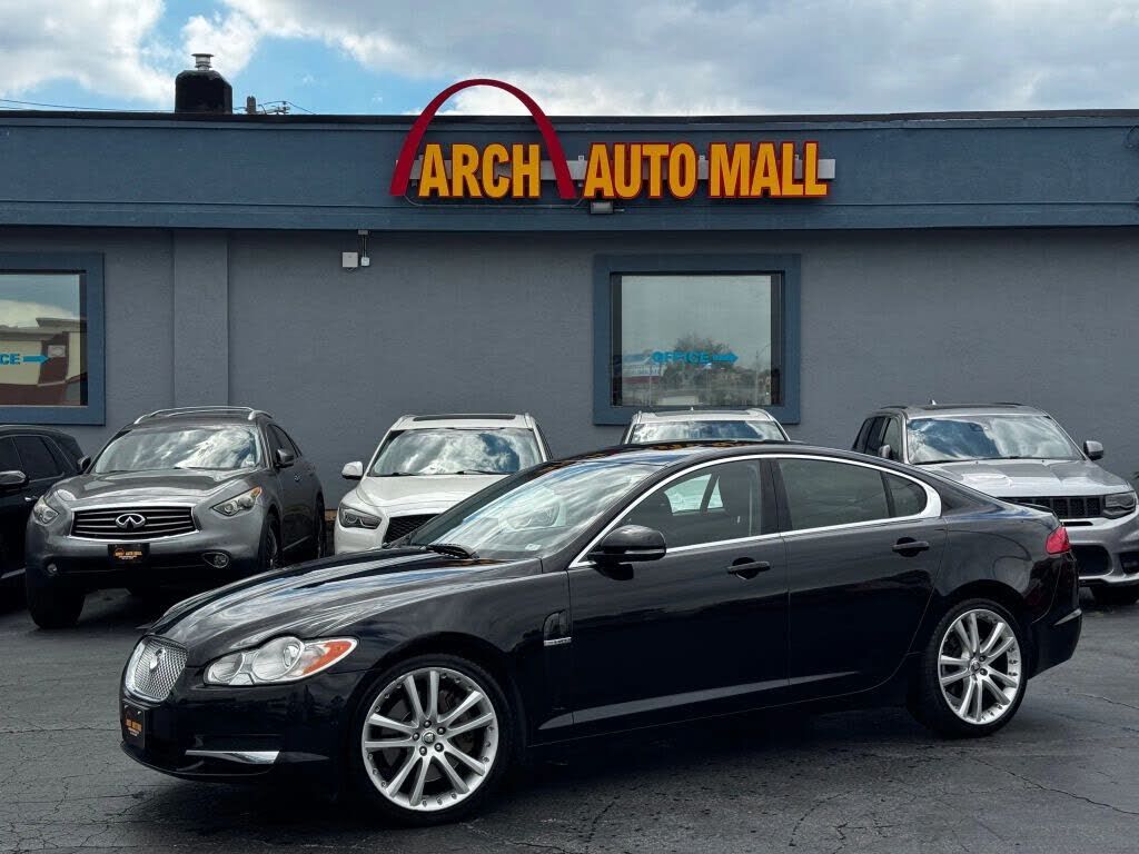 Jaguar XF