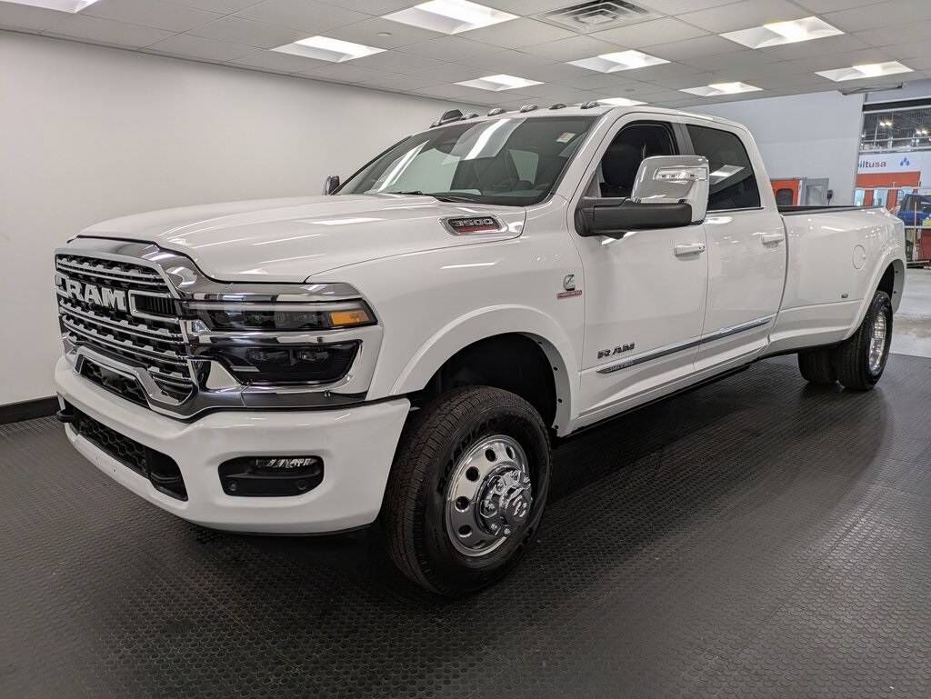 2025 RAM 3500