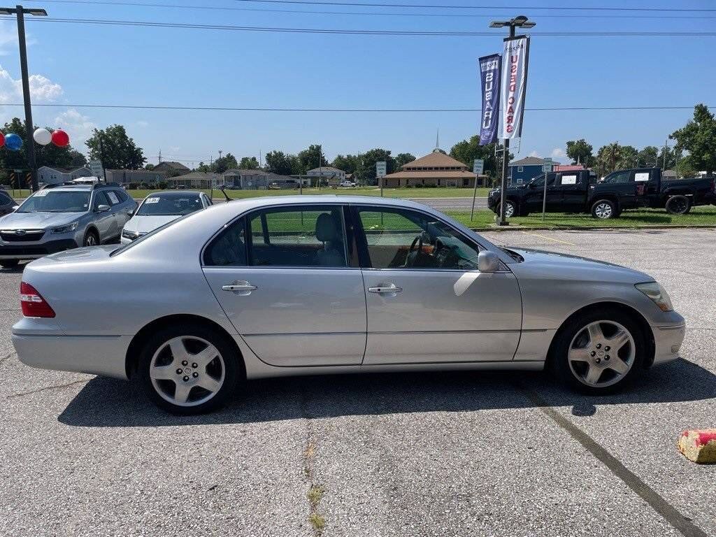 Lexus LS