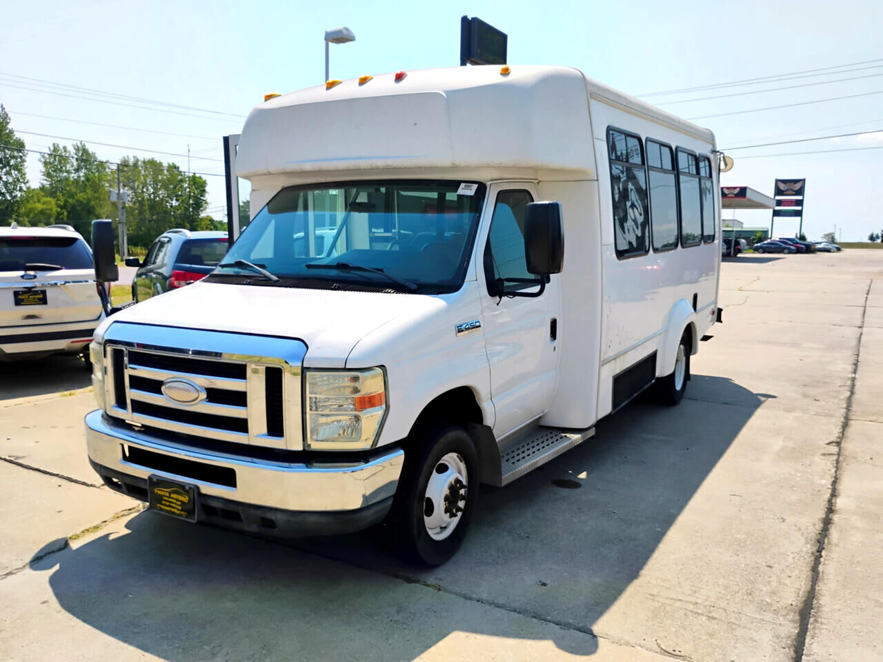 2015 FORD E-450