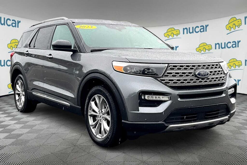 2023 FORD Explorer