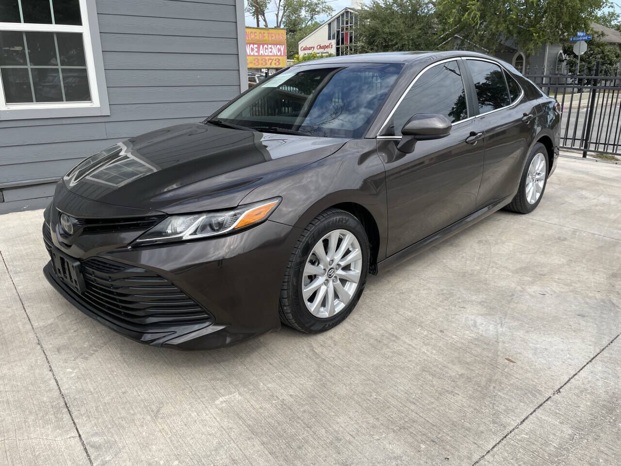 2019 TOYOTA Camry