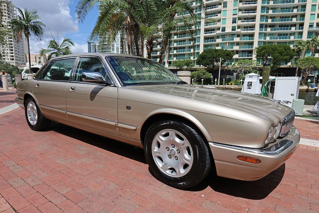 Jaguar Vanden Plas