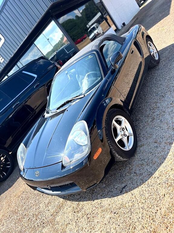 2002 TOYOTA MR2