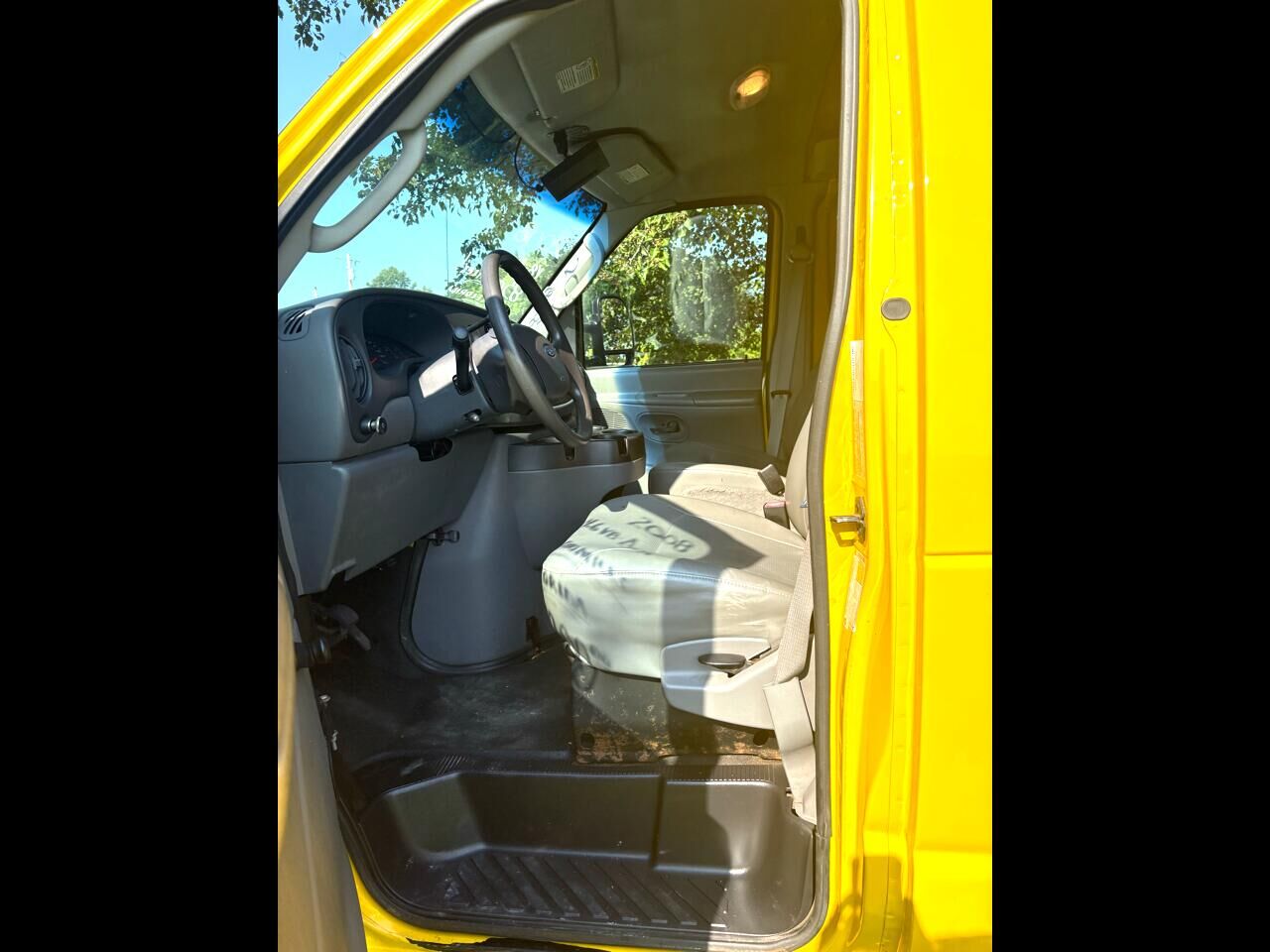 Ford E-250