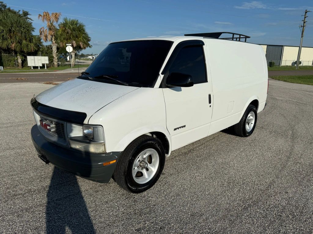 GMC Safari