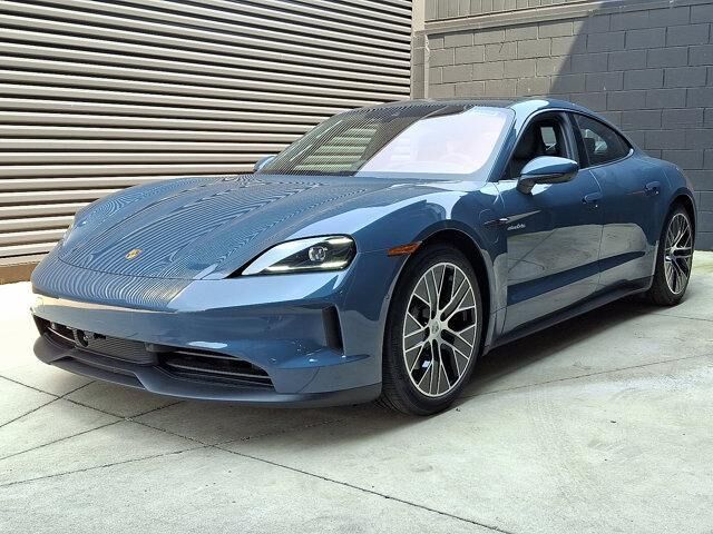 2025 PORSCHE Taycan