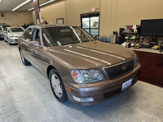 Lexus LS