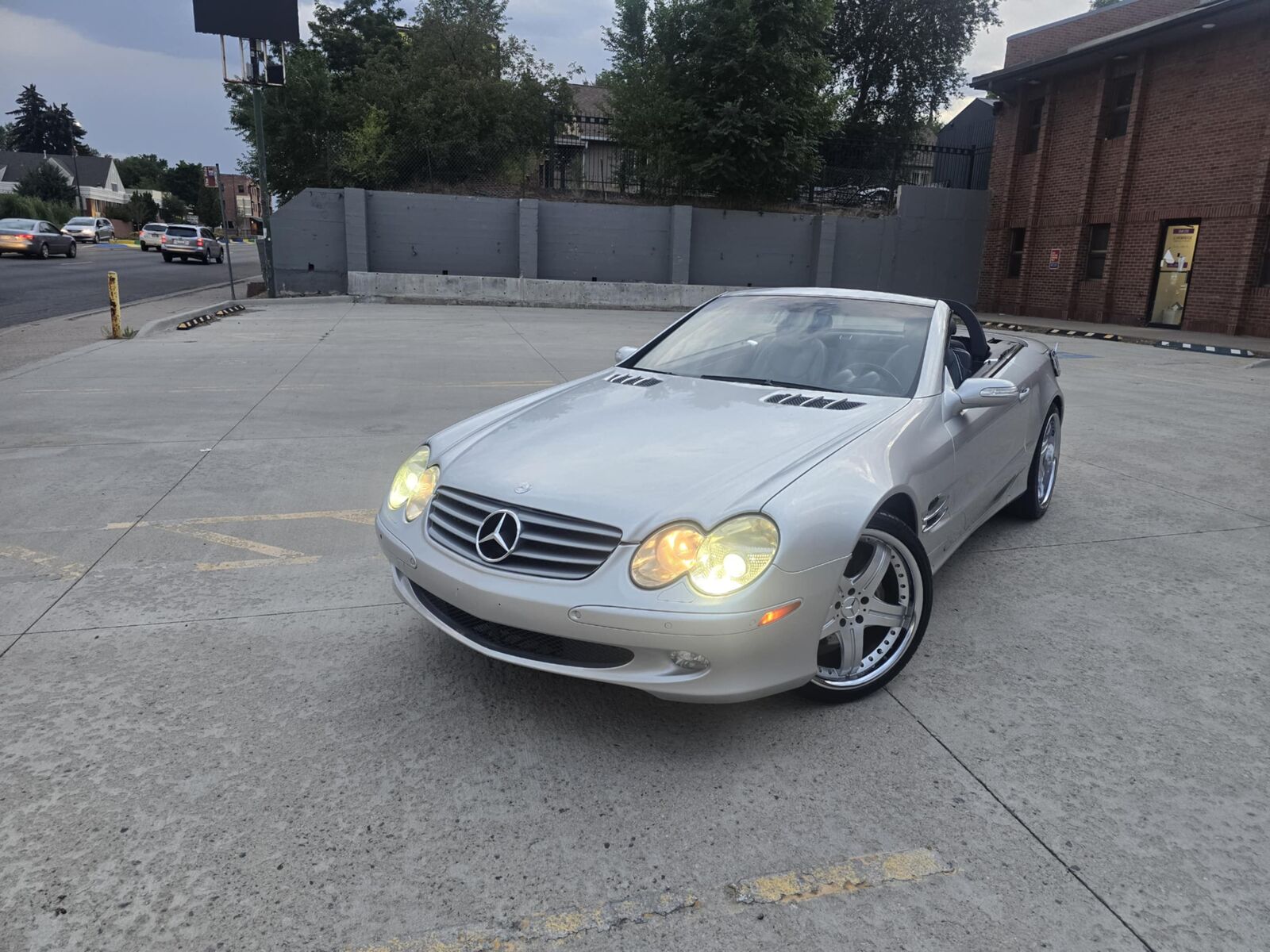 2004 MERCEDES-BENZ SL-Class