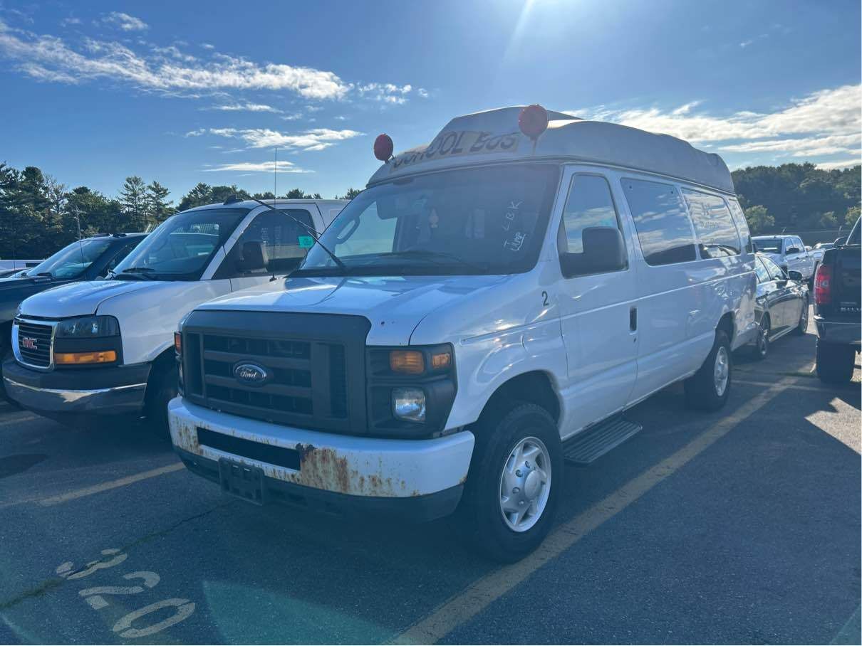 Ford E-350