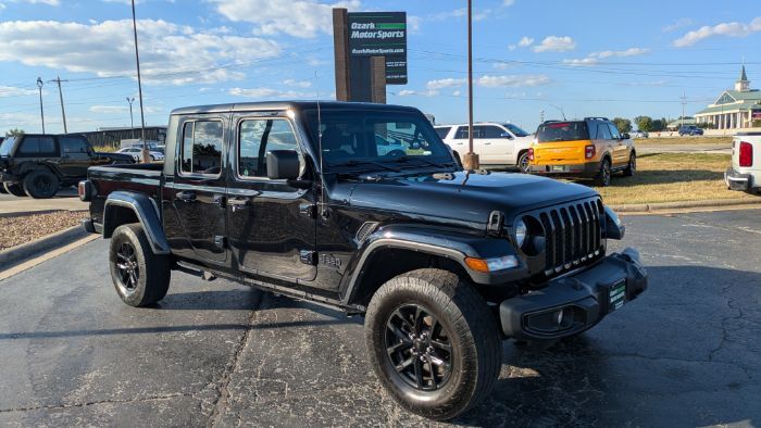 2022 JEEP Gladiator