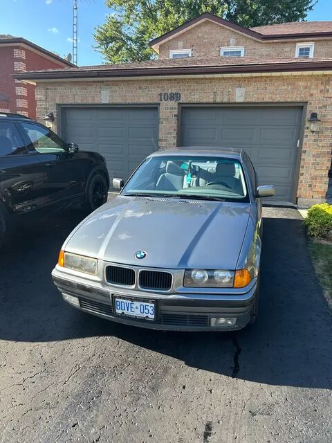 BMW 325iS