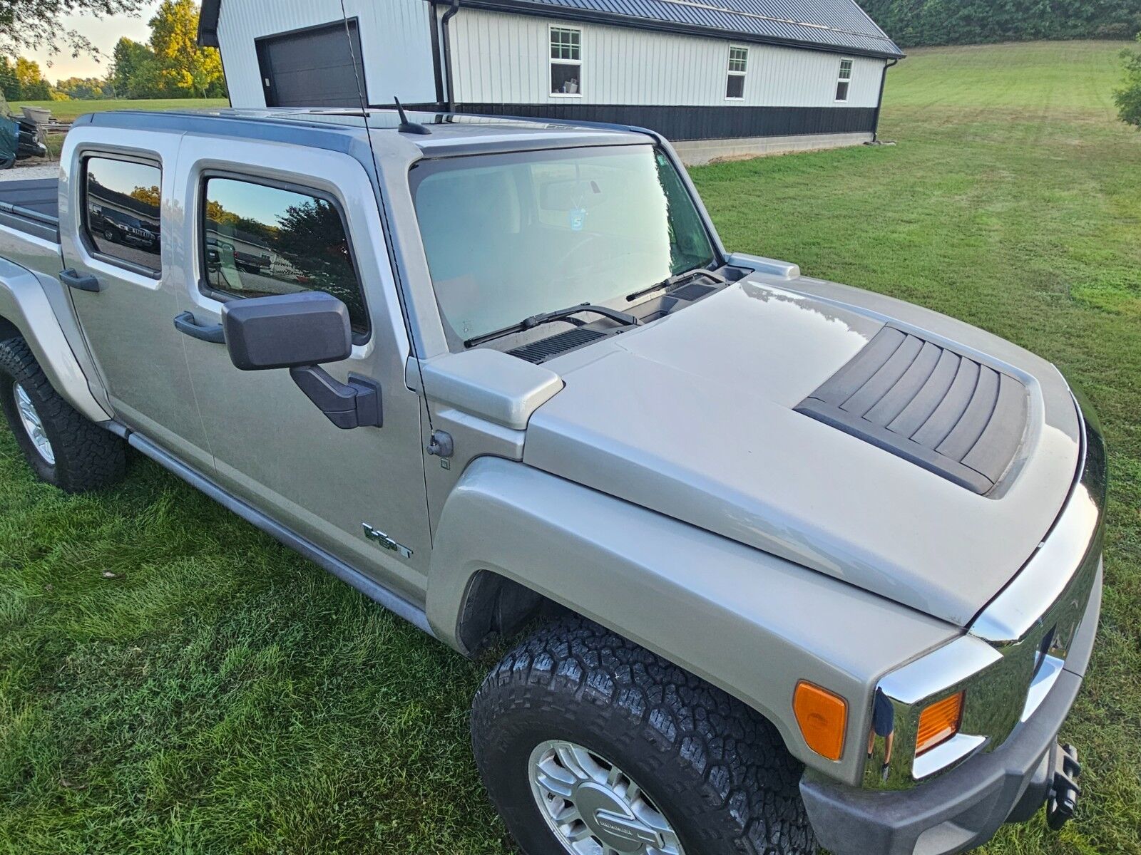 HUMMER H3T